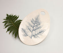 Load image into Gallery viewer, Oval Medium Fern Cheese Platter - Blue
